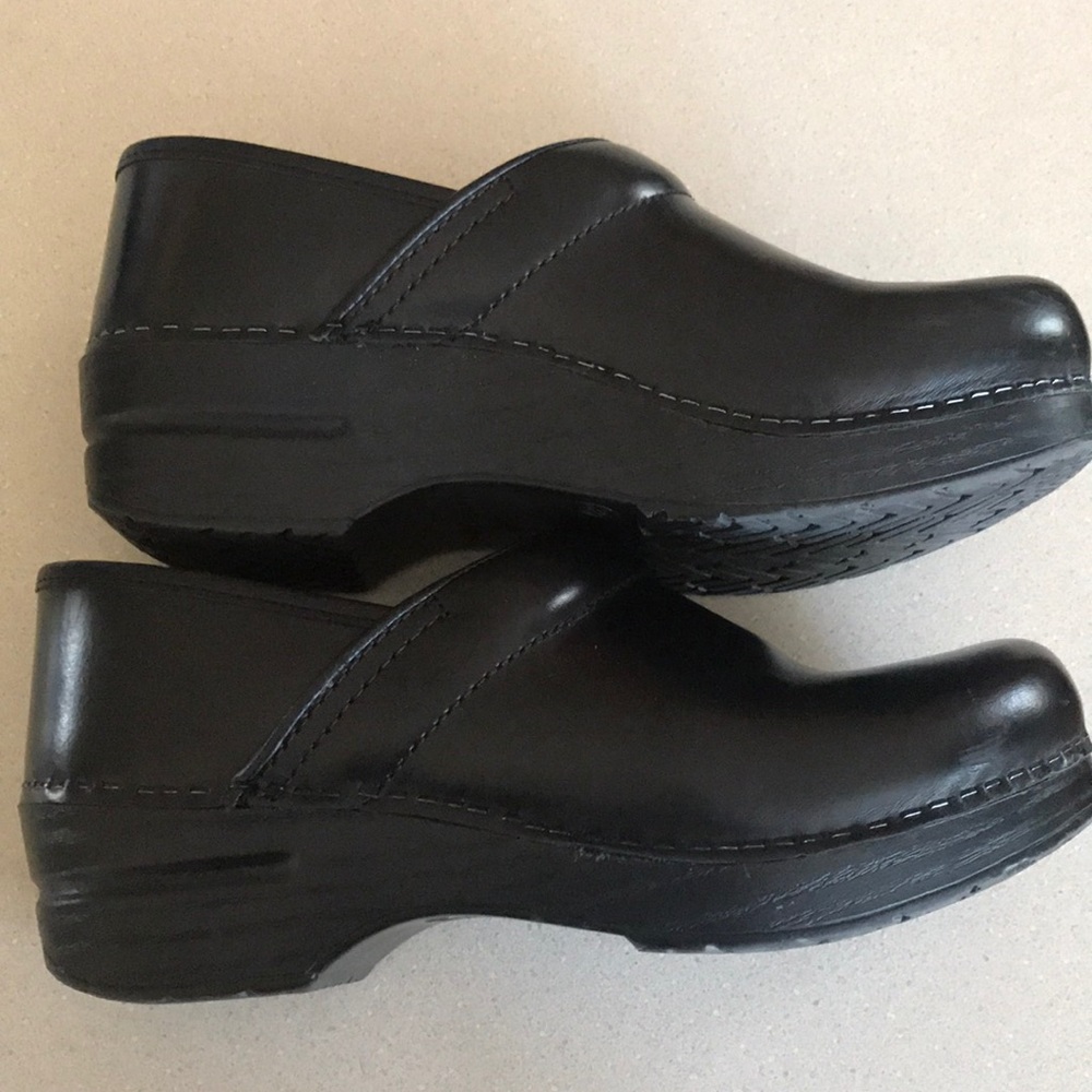 Dansko Nurses / Teacher Clogs